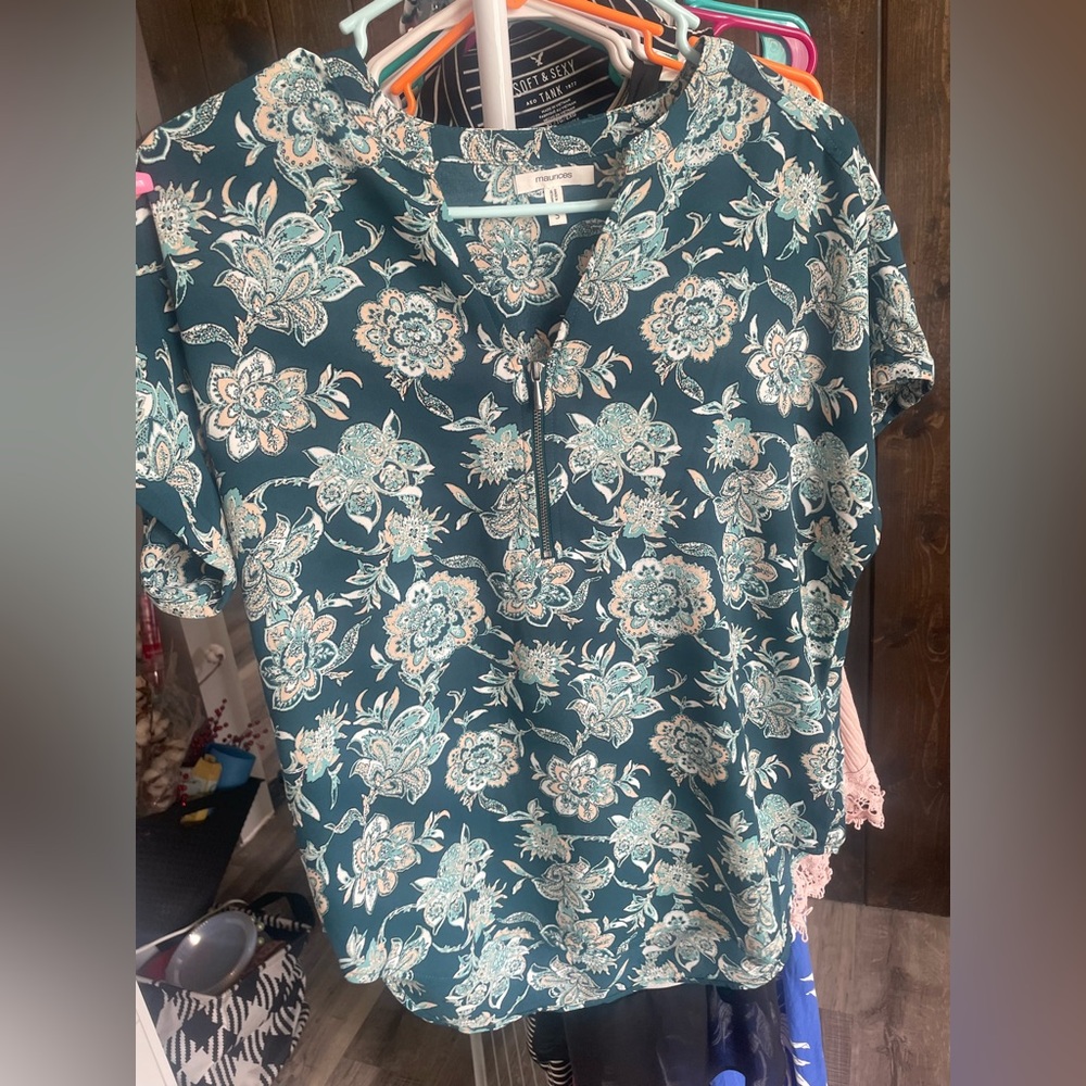 Maurices teal and cream blouse like new condition